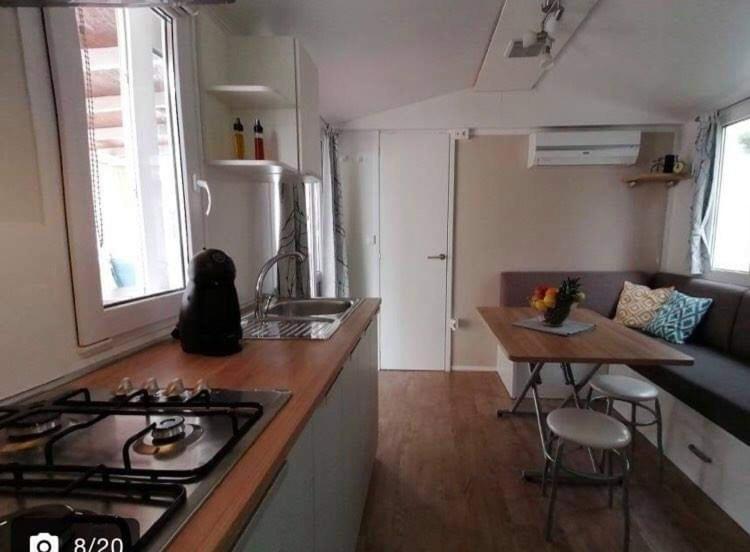Apartman As 피로바츠 외부 사진